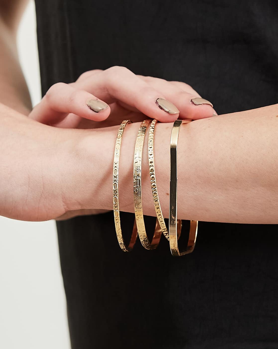 geometric-textured-bangle-set-4-pieces-1 Geometric Textured Bangle Set (4 Pieces), view 1