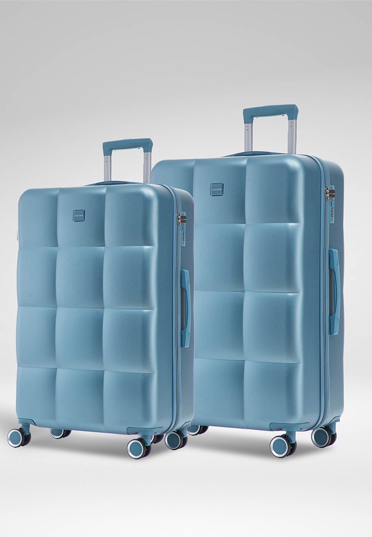 hardshell-2-piece-luggage-set-20-inch-and-24-inch-light-blue-1 Hardshell 2-Piece Luggage Set 20-inch and 24-inch in Light Blue, view 1