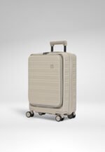 Polycarbonate Carry-On with USB Port 20-inch in Moon Rock Grey, view 2