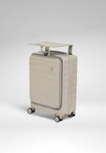 Polycarbonate Carry-On with USB Port 20-inch in Moon Rock Grey, view 3